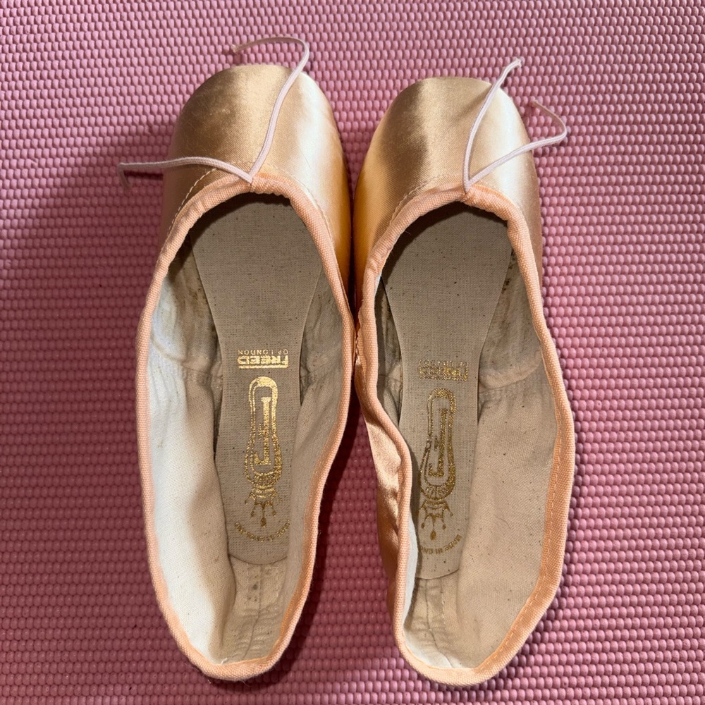 Freed DV 5 XX Castle Pointe Shoes